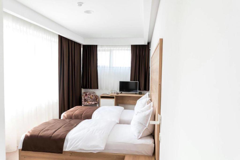 Hotel Novitas Livno Eksteriør bilde