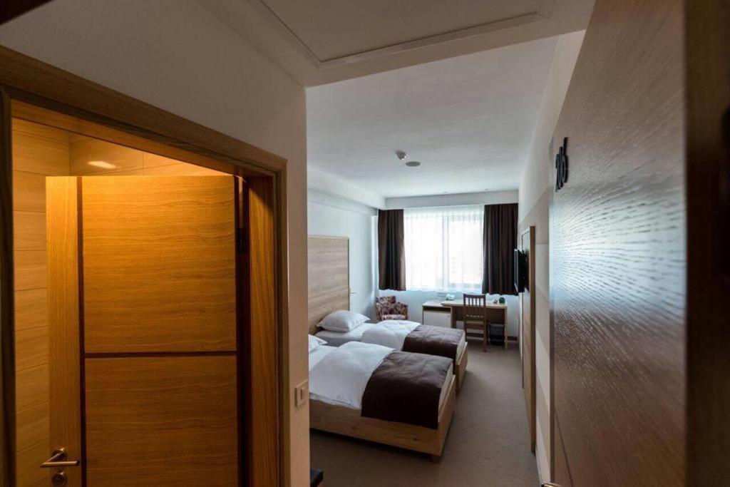 Hotel Novitas Livno Eksteriør bilde