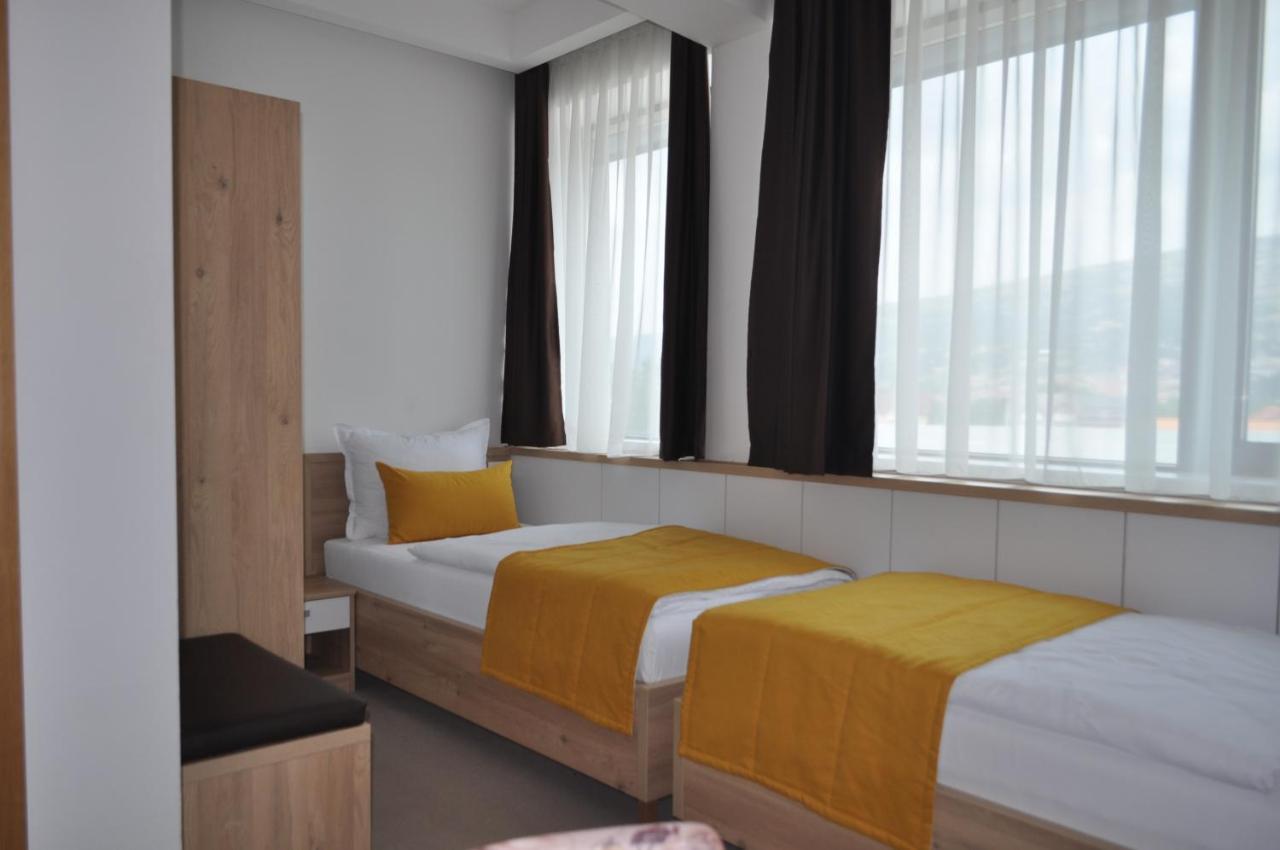 Hotel Novitas Livno Eksteriør bilde