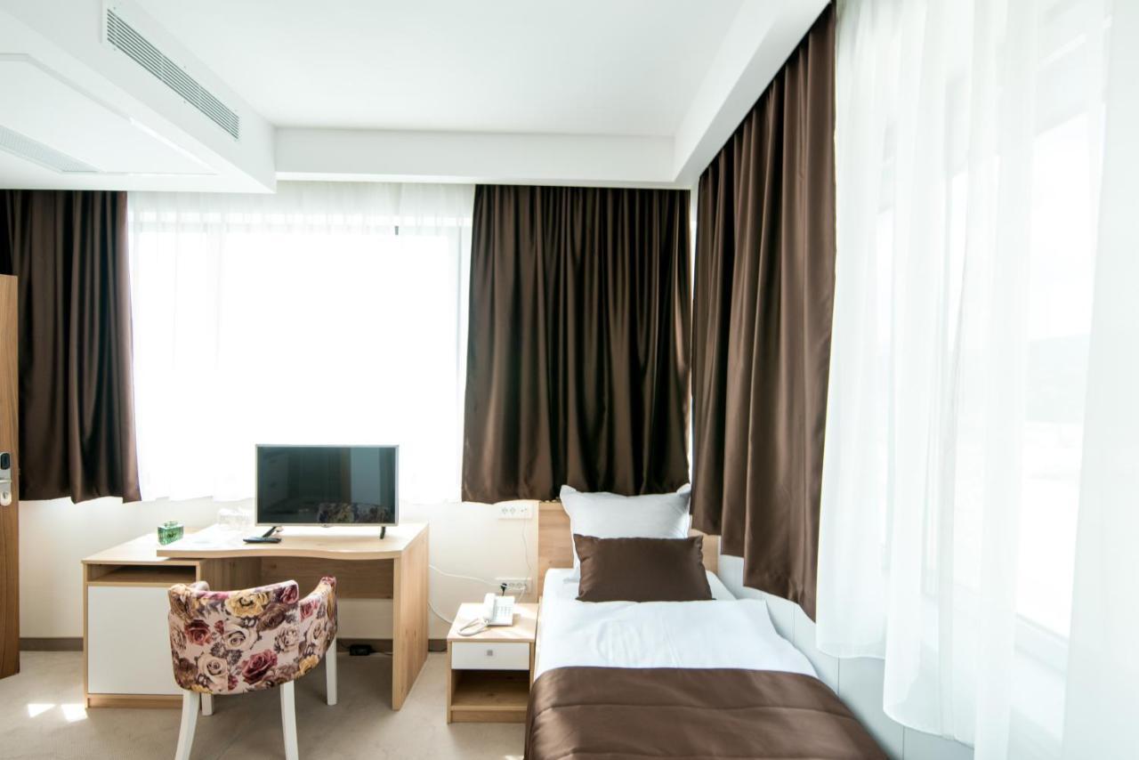Hotel Novitas Livno Eksteriør bilde