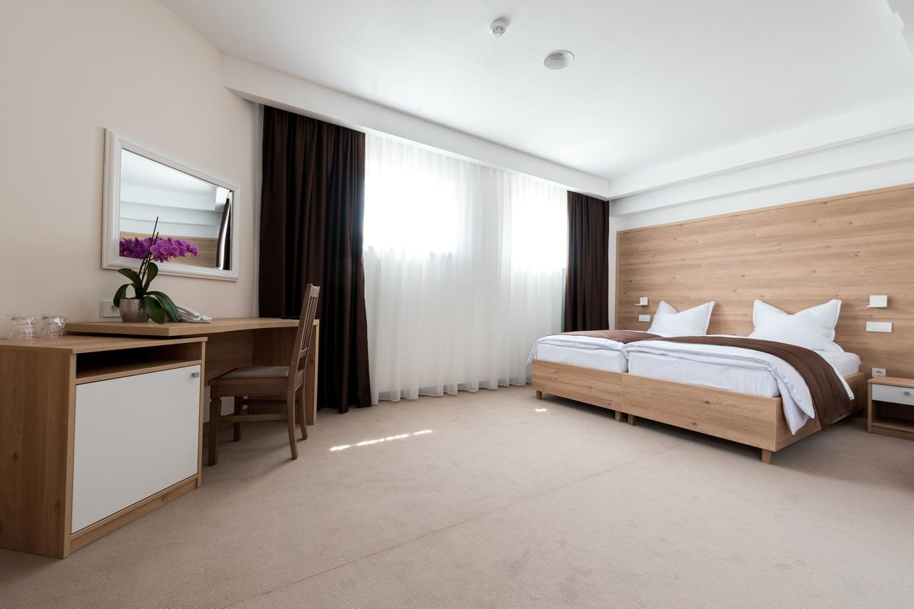 Hotel Novitas Livno Eksteriør bilde