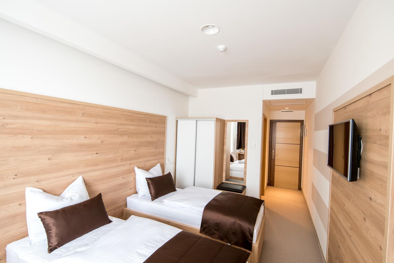 Hotel Novitas Livno Eksteriør bilde